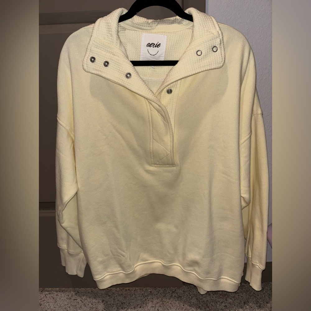 Aerie Getaway Quarter Snap Sweatshirt in Lemon Paper